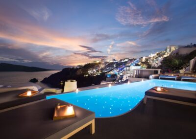 Santorini Hoteli cene
